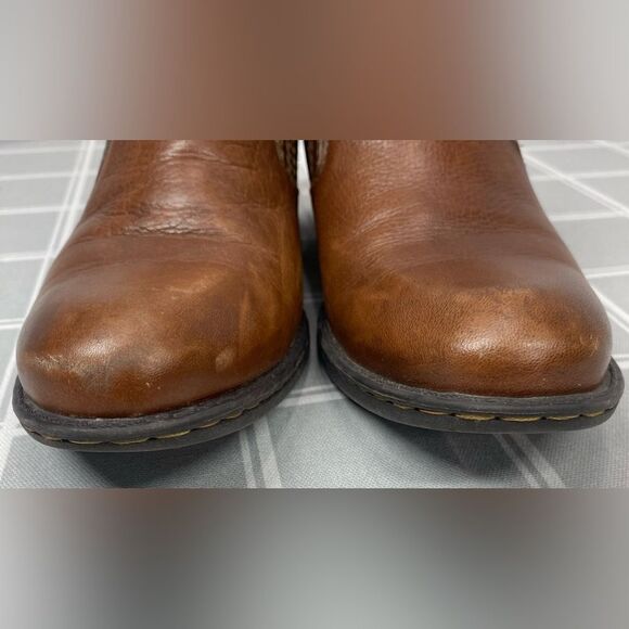 BOC Born Concept Brown Leather Slip on Boots Ankle Booties Womens Size 6 Shoes - Picture 10 of 15